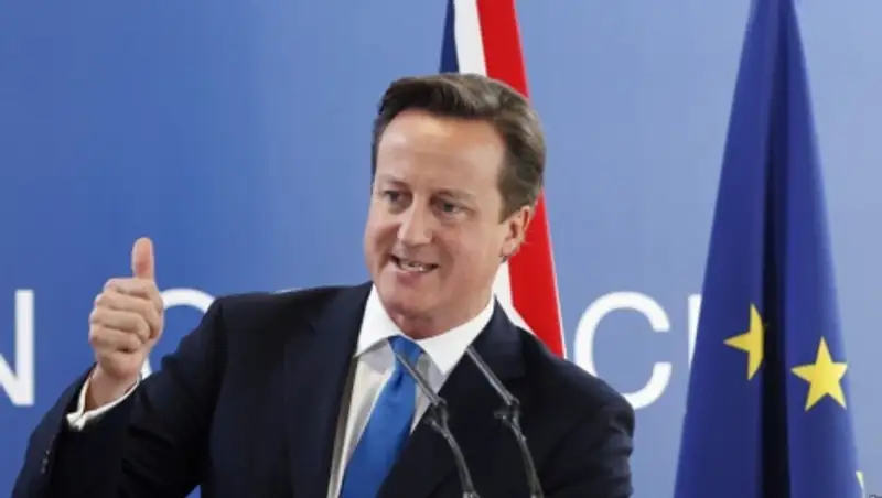 Кэмерон заявил, что не уйдет в отставку, если Британия выйдет из ЕС