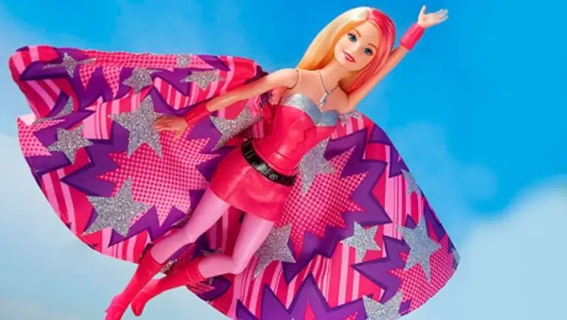 Знаменитая Барби стала супергероем