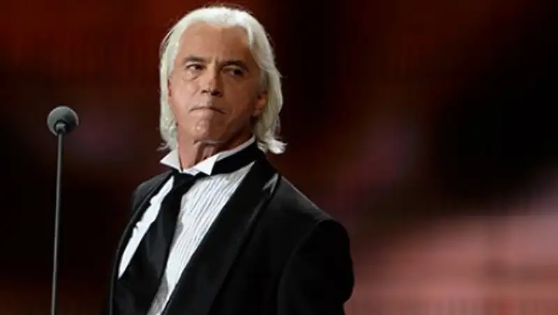 Директор Хворостовского опроверг информацию о смерти певца