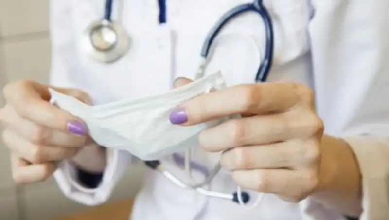 Цой: Ажиотаж вокруг менингита вызван соцсетями, СМИ и фармкомпаниями