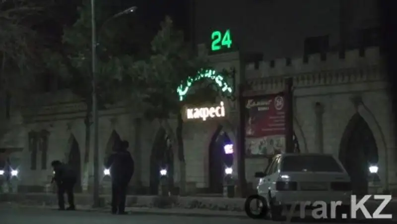 В центре Шымкента во время перестрелки погиб мужчина