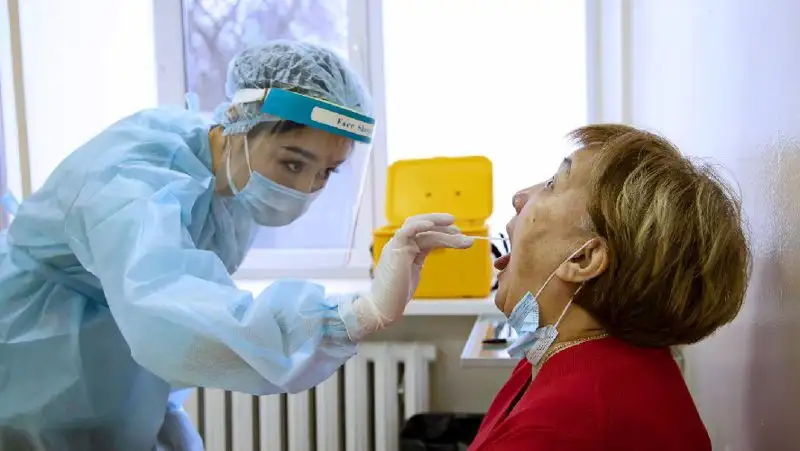 Спад заболеваемости COVID-19 за сутки наблюдается в Казахстане