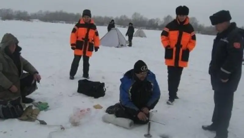 Мужчина утонул на рыбалке в СКО