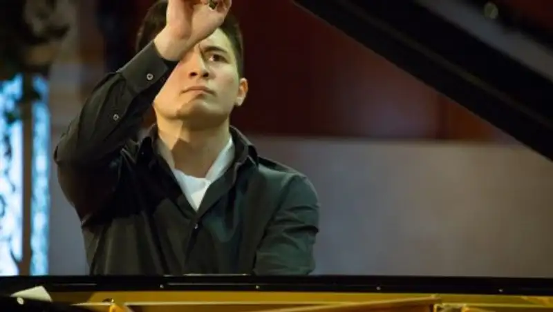 Приз зрительских симпатий «Astana Piano Passion» получит победитель онлайн-голосования