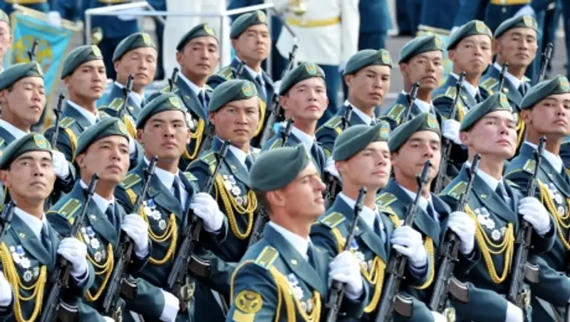 Курсанты казахстанского военного вуза примут участие в параде в Москве