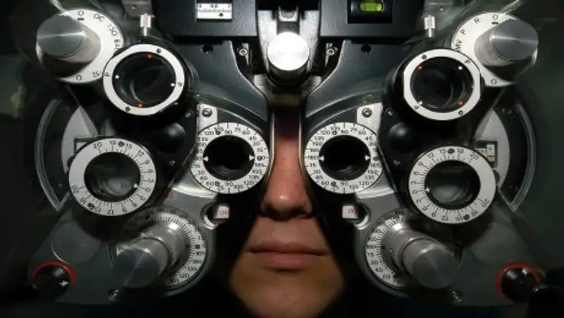 Как избежать нервный тик глаз