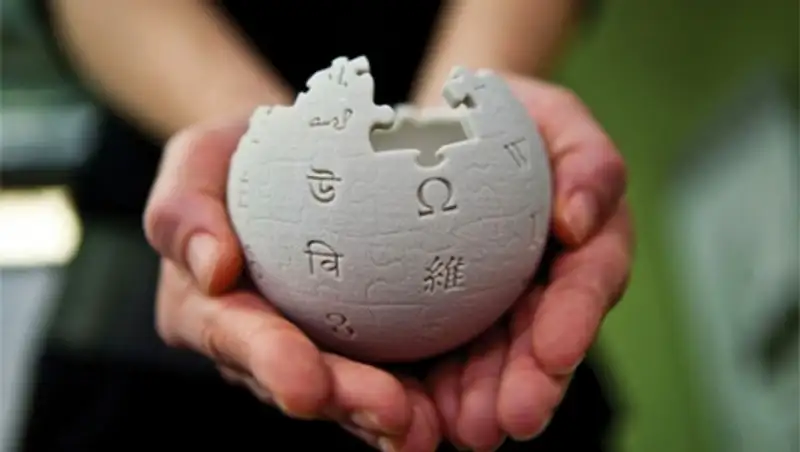 Над Wikipedia нависла блокировка