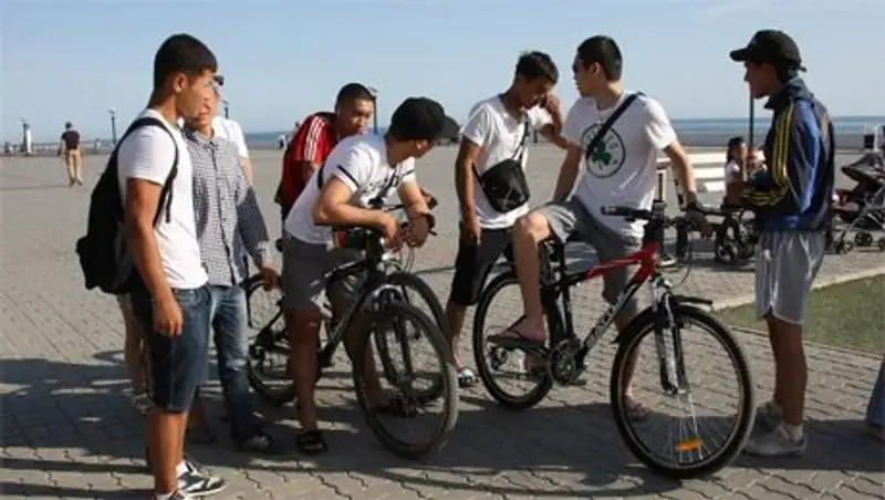 Полиция забрала велосипеды у прокатчиков на набережной Актау