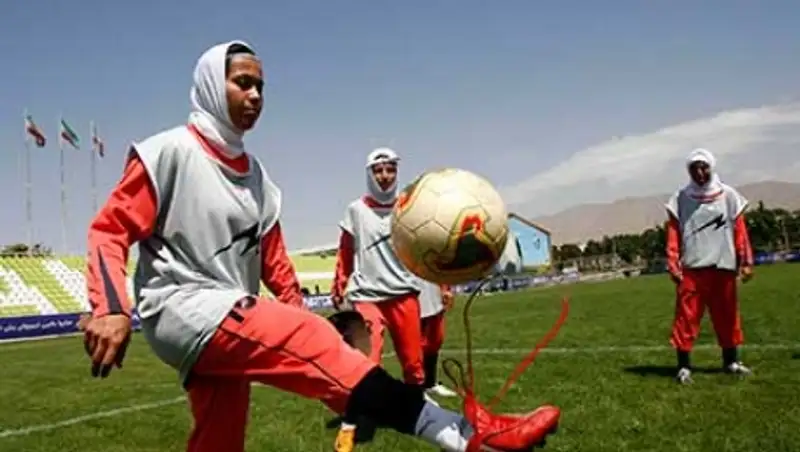 ФИФА опровергла информацию о наличии мужчин в женской сборной Ирана