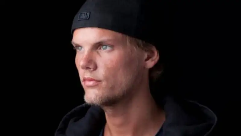 Шведский музыкант Avicii умер от потери крови