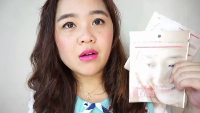 Таиланд: косметическая фирма извинилась за рекламу