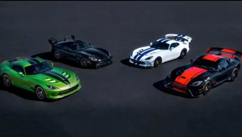 Dodge построил пять прощальных спецверсий суперкара Viper