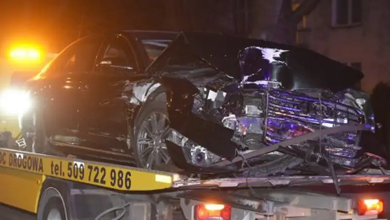 Польская прокуратура предъявила обвинения водителю, спровоцировавшему ДТП с премьером