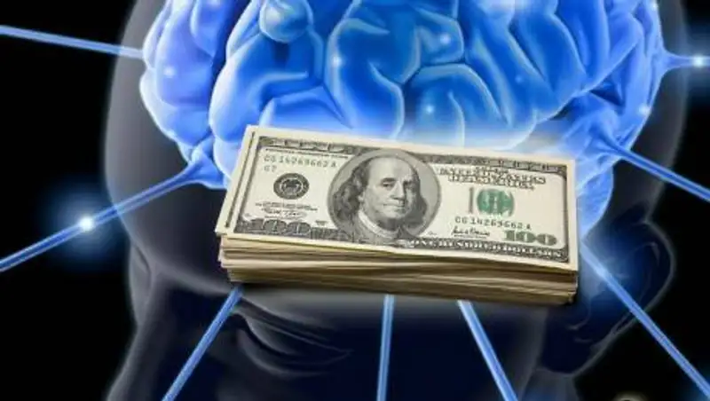 Ученые установили связь между потерей денег и изменениями в мозге