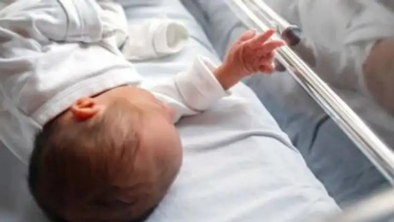 Акмолинка продала младенца за 1 млн тенге бездетной паре