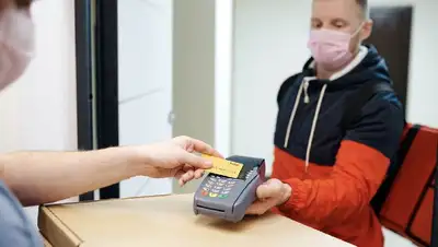 мобильные переводы - нужен ли чек?, фото - Новости Zakon.kz от 15.02.2022 17:21