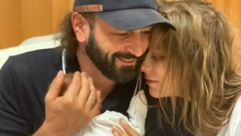 Звезда сериала "Папины дочки" стала мамой