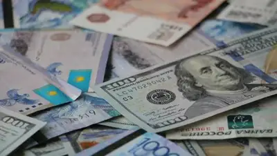 otyrar.kz, фото - Новости Zakon.kz от 24.01.2019 16:03