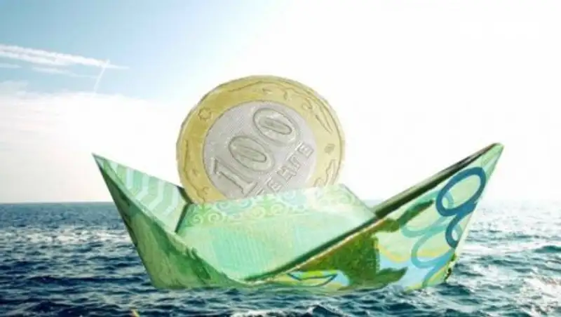 Это позволяет не накапливать перекосы - Акишев о плавающем курсе тенге