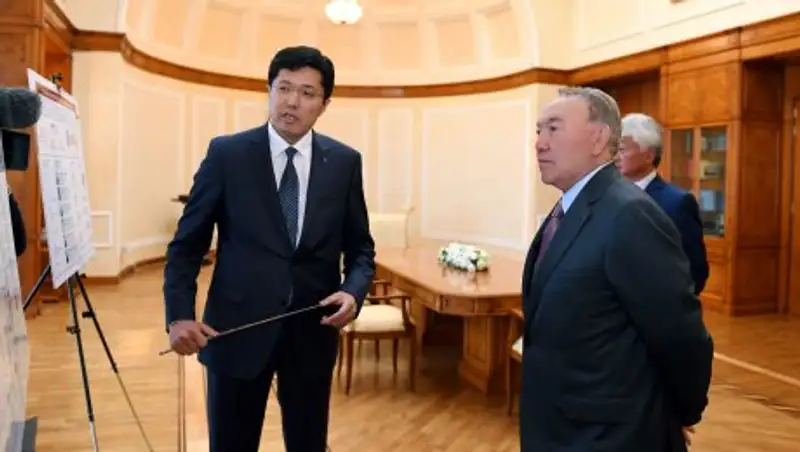 Назарбаев в Алматы посетил Фонд Первого Президента РК