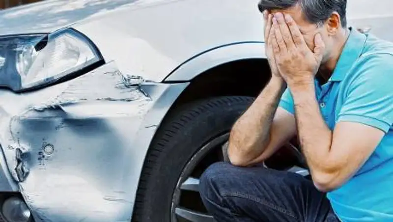 Что делать, если вашу машину повредили на парковке. Инструкция