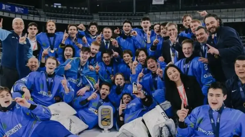 Сборная Казахстана вышла в элитный дивизион юношеского ЧМ по хоккею