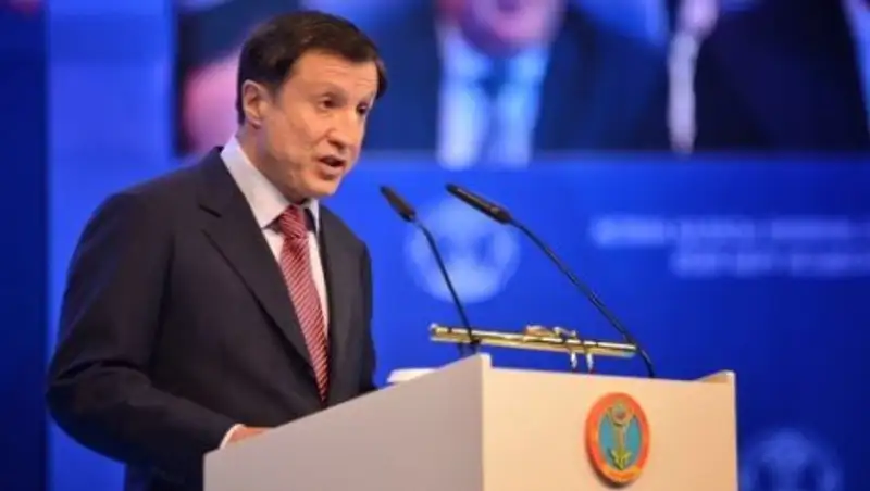 В Казахстане наблюдается высокая текучесть кадров среди госслужащих