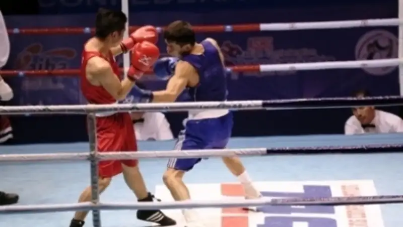 Саттыбаев выиграл у тайца и вышел в четвертьфинал чемпионата Азии