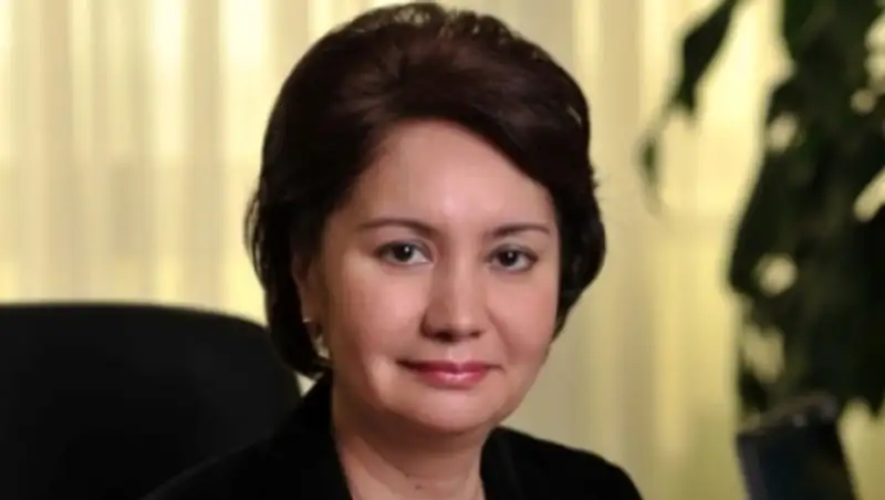 Госсекретарь РК Г.Абдыкаликова встретилась с работниками системы образования