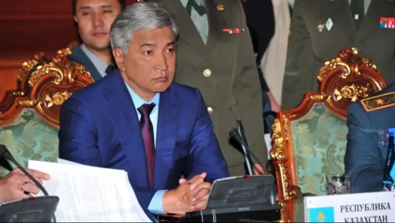 Тасмагамбетов обсудил с президентом Таджикистана готовность воинских контингентов ОДКБ 