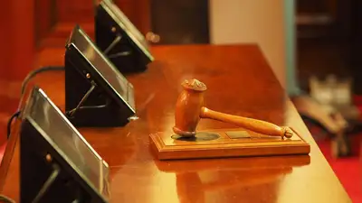 суд молоток, фото - Новости Zakon.kz от 29.09.2023 14:59