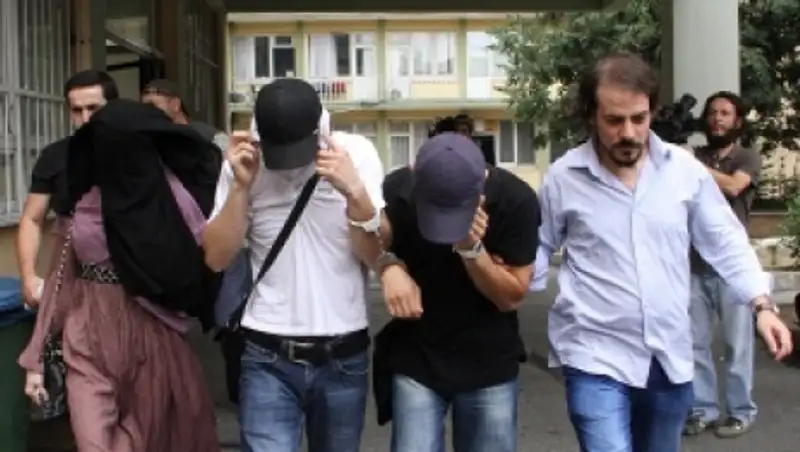 Власти Турции задержали почти 600 человек, подозреваемых в терроризме