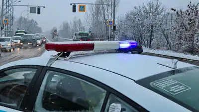 В Талдыкоргане мужчина покончил с собой в собственном автомобиле , фото - Новости Zakon.kz от 13.12.2022 15:31