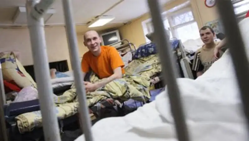 Путин разрешил судам отправлять наркоманов на принудительное лечение, фото - Новости Zakon.kz от 26.11.2013 15:05