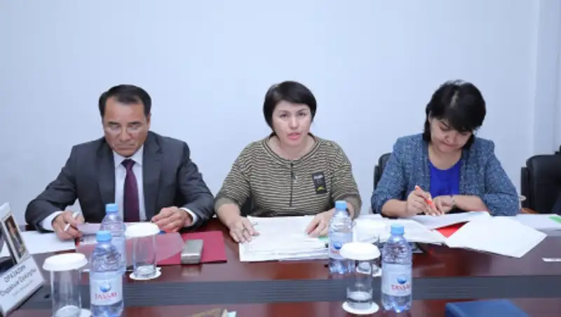 Уразалин: Детям, которые тянутся к знаниям, необходимо оказать поддержку