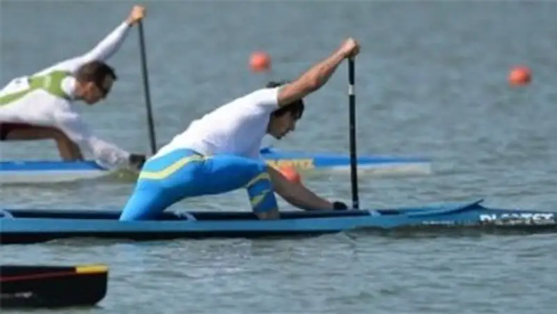 Каноист Сергей Емельянов стал серебряным призером Азиатских игр