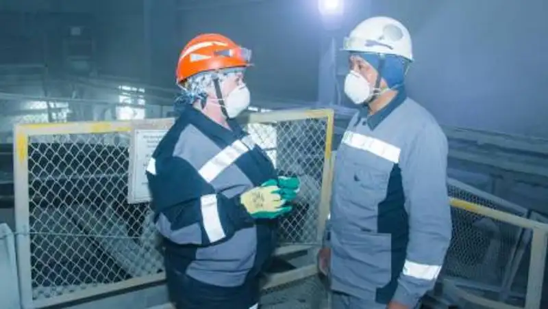 В каждого вкладываешь душу. Как устроено наставничество на производстве