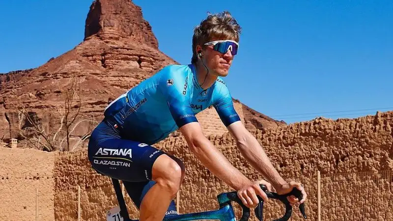 Гонщик "Астаны" Кес Бол поднялся на второе место Тура Саудовской Аравии