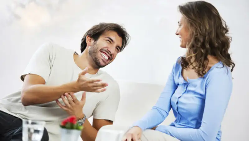 Психологи сравнили чувство юмора мужчин и женщин