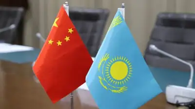 Безвиз с Китаем начал действовать для казахстанцев 