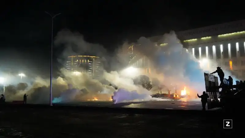 Токаев: На Алматы напали боевики, которые прилетели под видом гастарбайтеров