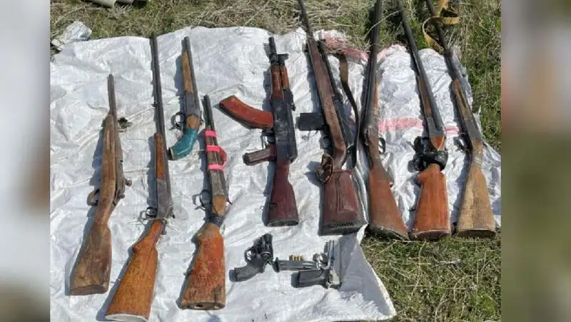 Арсенал оружия и боеприпасов изъяли у членов ОПГ в Алматинской области