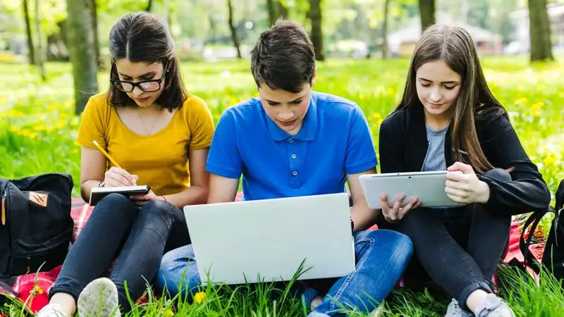 Как найти работу подростку на летних каникулах в Казахстане