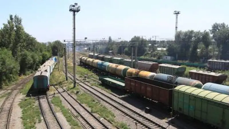 Трехлетняя девочка погибла под колесами поезда в Жамбылской области