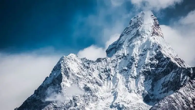 Сильный дождь, град и шквал ожидаются в горах Алматы