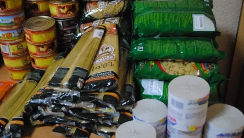 Волонтеры в Карагандинской области просят отправлять продукты вместо одежды