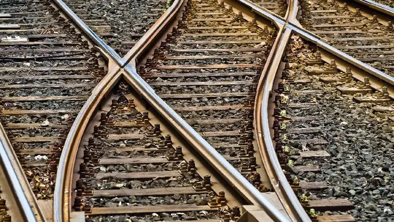 В Балхаше грузовой поезд насмерть сбил женщину