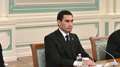 Сердар Бердымухамедов стал Героем Туркменистана