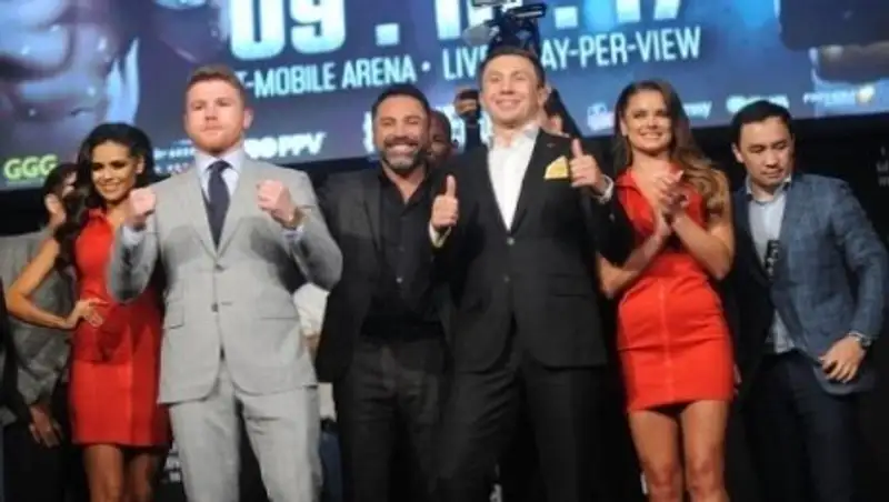 Американский журналист назвал бой Головкин — Альварес сенсационным 