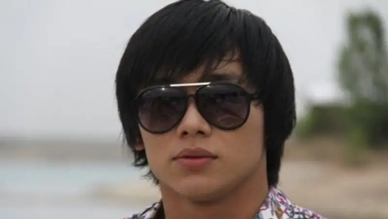 Кайрат Нуртас спел вместе с пассажирами автобуса гимн Казахстана